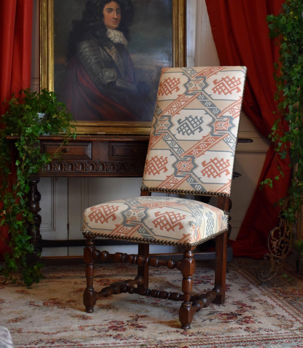 Chaise de style  Louis XIII En Noyer,  &agrave; Dossier Haut d'&eacute;poque fin  XVIII&egrave;me -  d&eacute;but XIX&egrave;me-photo-3