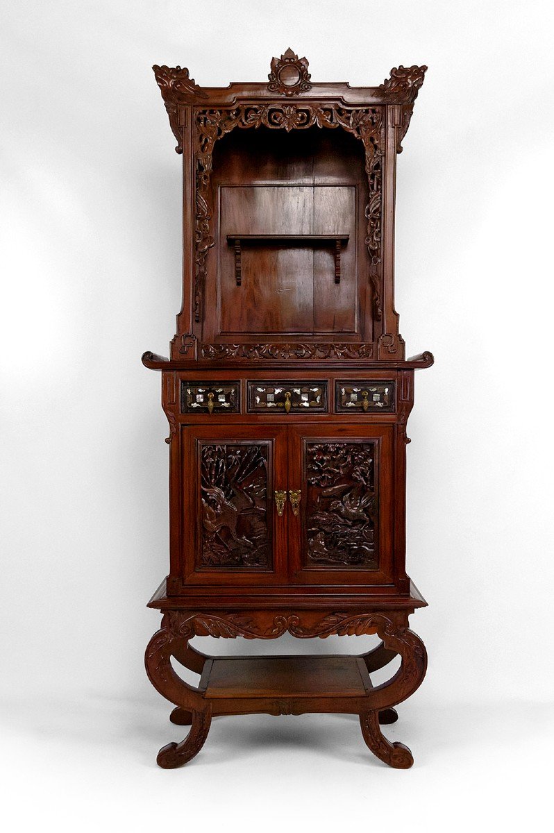 Important Asian Cabinet In Carved Wood, Vietnam Or China, Circa 1880