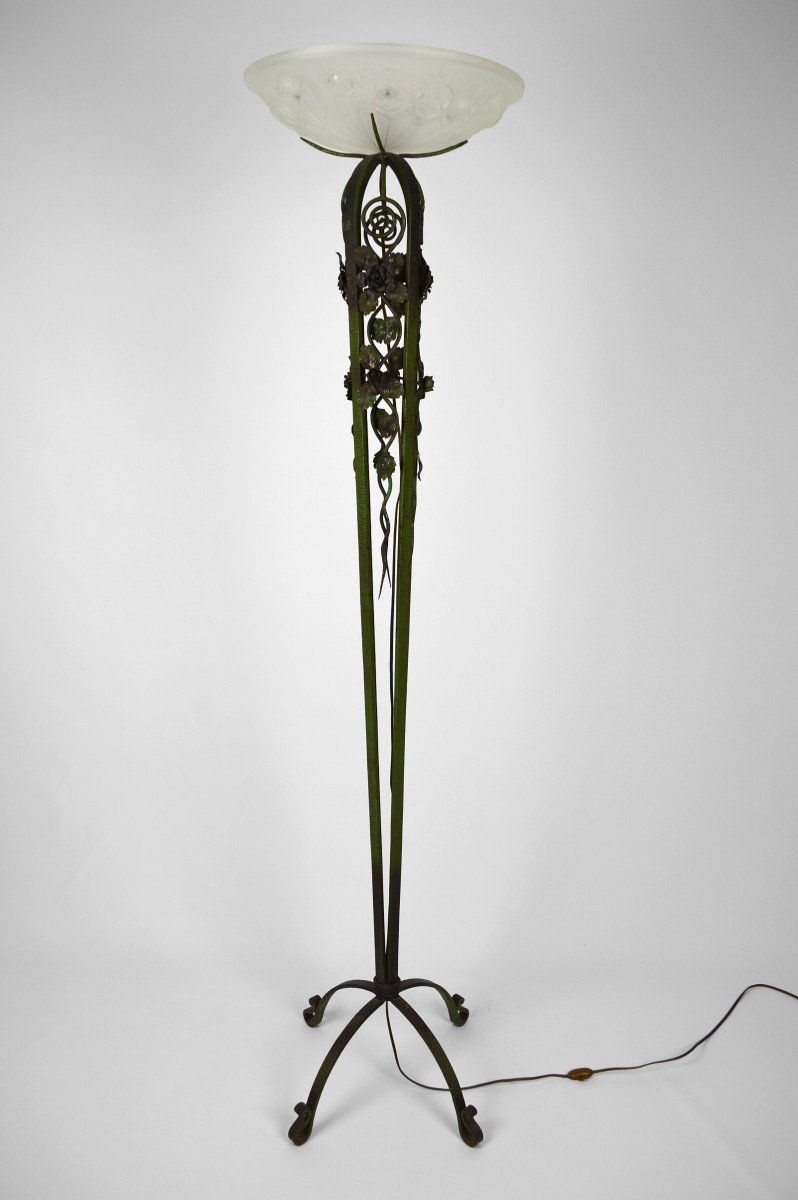 Art Deco Floor Lamp With Roses In Wrought Iron And Green Patina