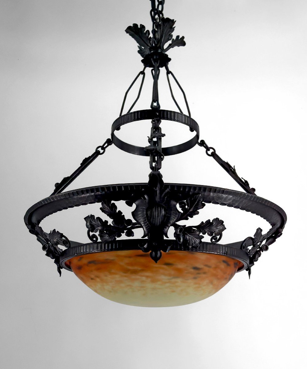 Lustre/suspension En Fer Forgé Et Pâte De Verre Soufflée, Attribué à Muller Frères Lunéville