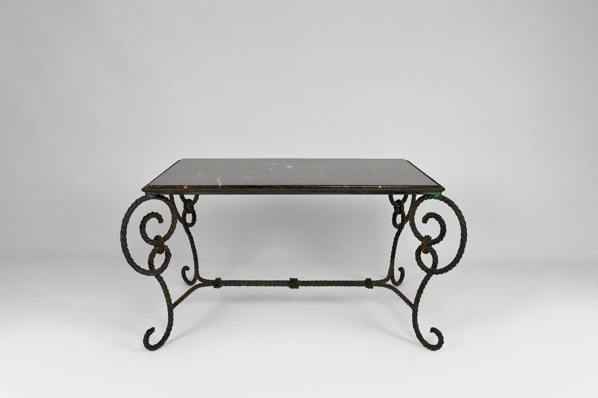 Table Basse En Fer Forgé "Cordages" Patiné Et Marbre Noir, Circa 1940