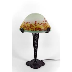 Lampe Champignon En Fer Forgé Et Abat-jour En Pâte De Verre Soufflée , Art Déco , France