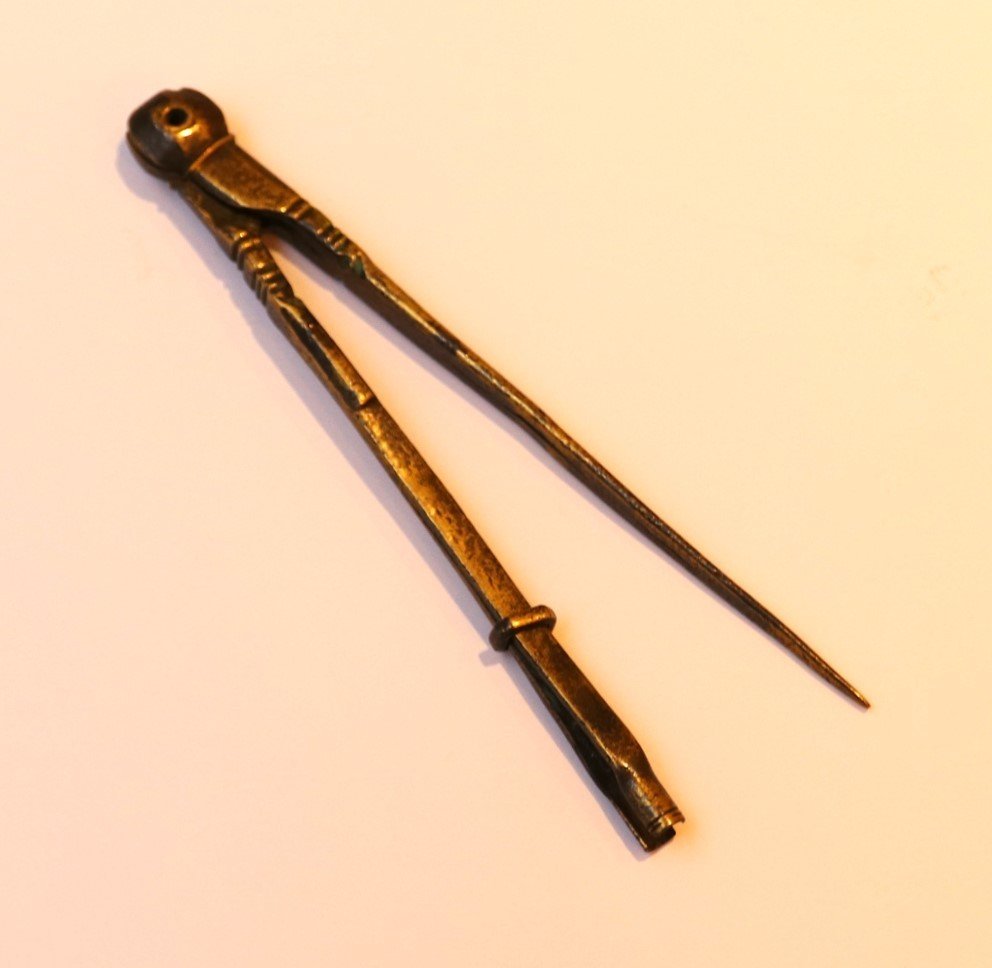 Brass Pencil Compass, 17th Century-photo-2