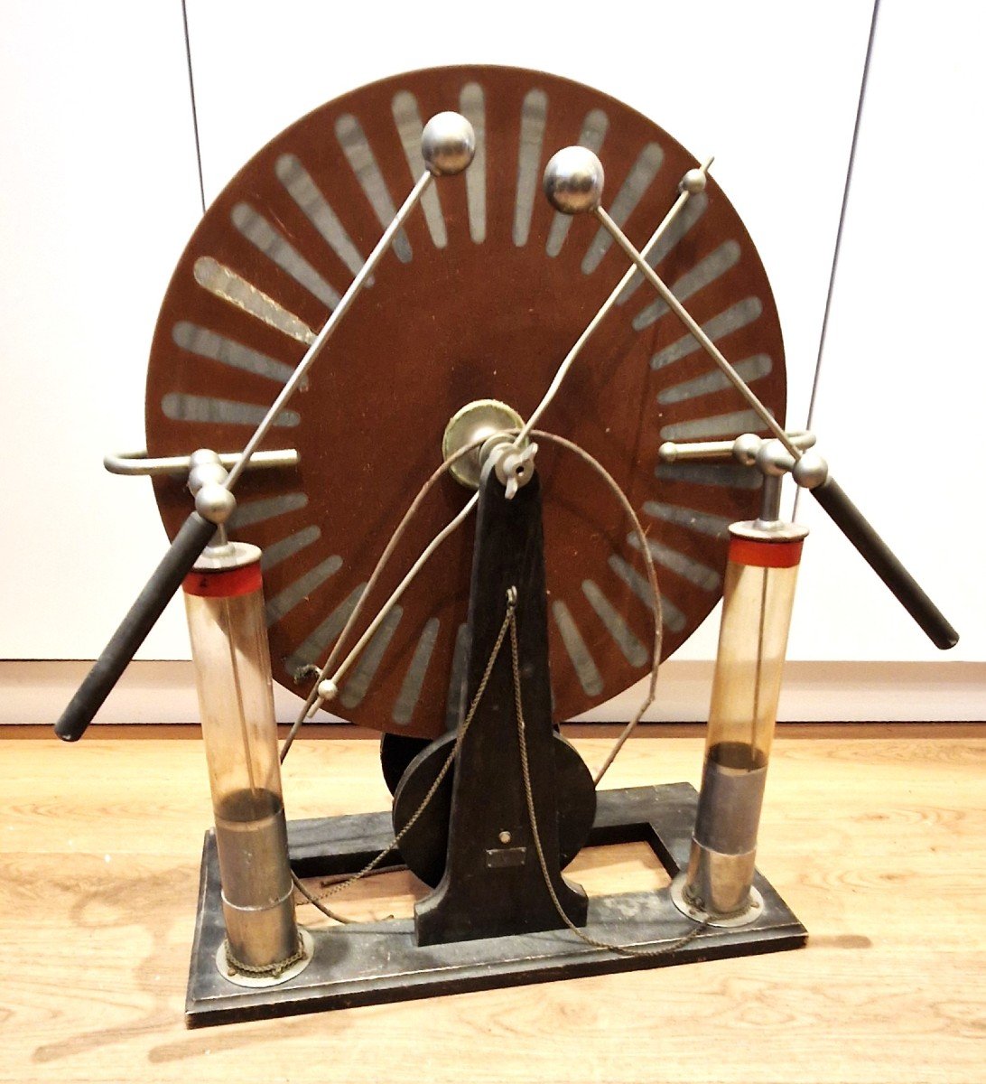 Wimshurst Machine By Bonetti, Circa 1890