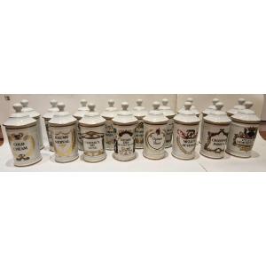 Ensemble De 17 Pots De Pharmacie En Porcelaine, XXe