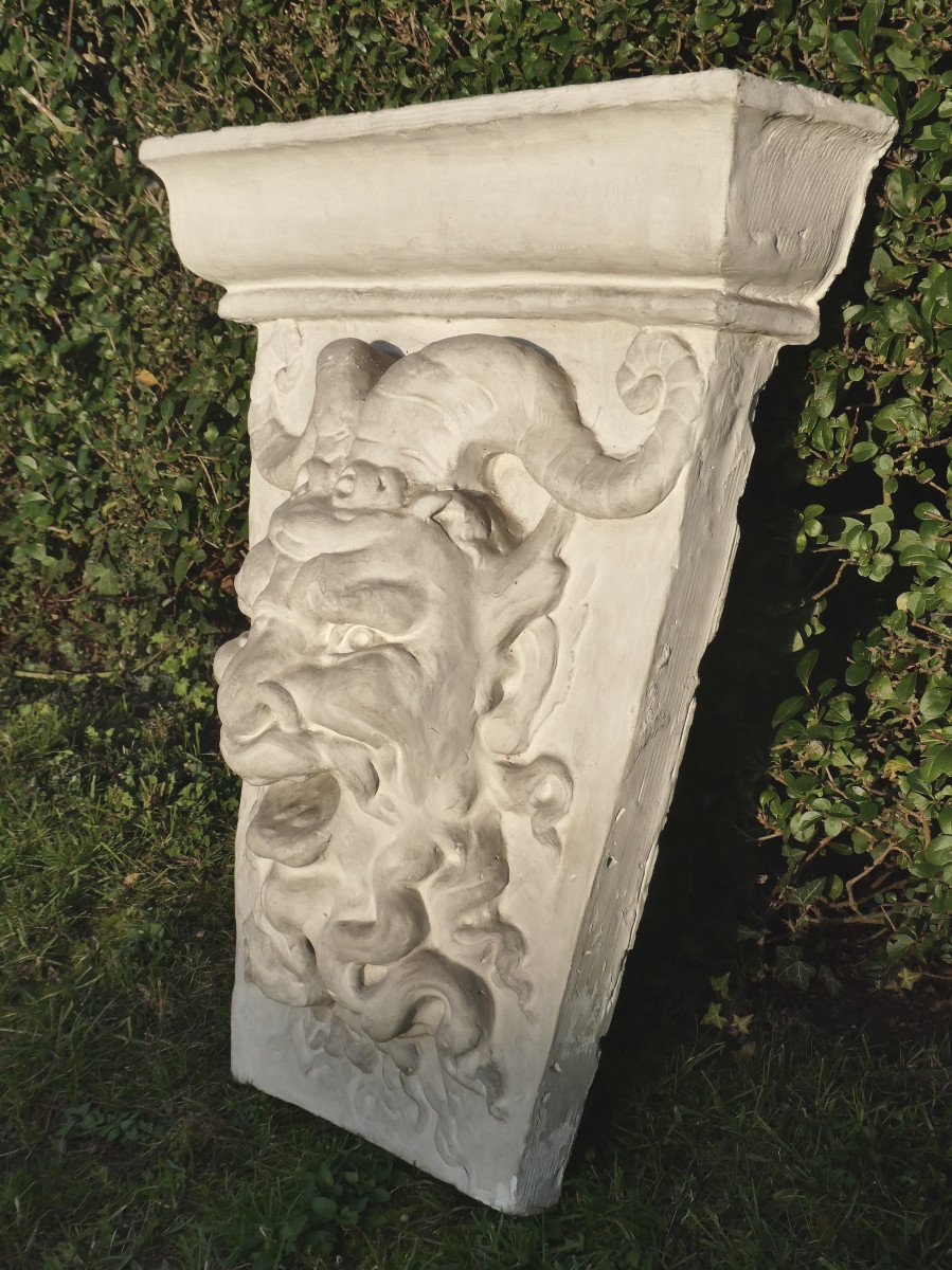 Large Capital In Plaster, Workshop Molding, Satyr Antique Nineteenth Decoration, Grotesque-photo-1