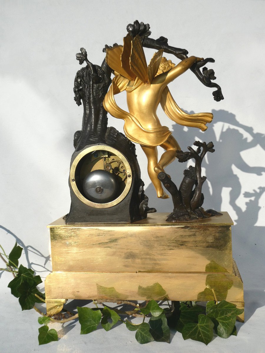 Clock In Gilt Bronze Restoration Period, Mythological Scene Zephyr Nineteenth Around 1815 God Of Wind-photo-6