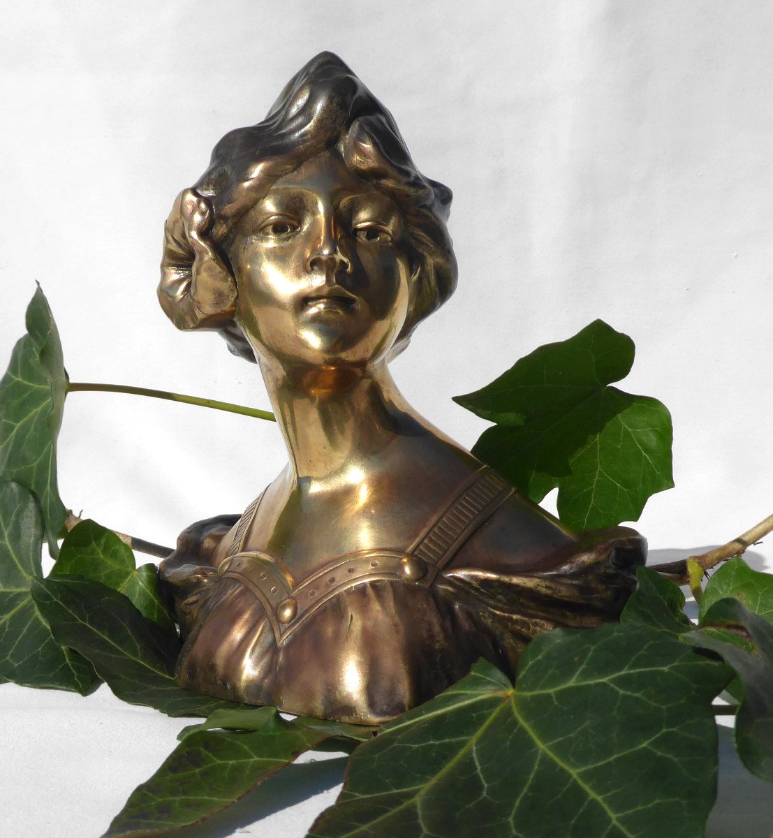 Bust Of A Young Woman Art Nouveau Style, 1900 Period, Bronze Patina Sculpture G. Vaerenbergh-photo-1