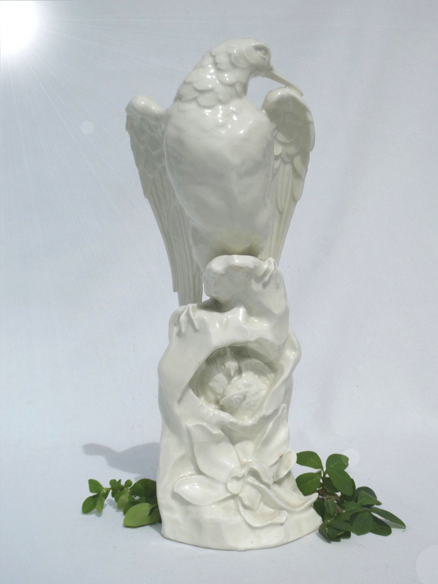 German White Porcelain Animal Subject, Bird In The Nest, Long-beaked Mockingbird Circa 1930-photo-2