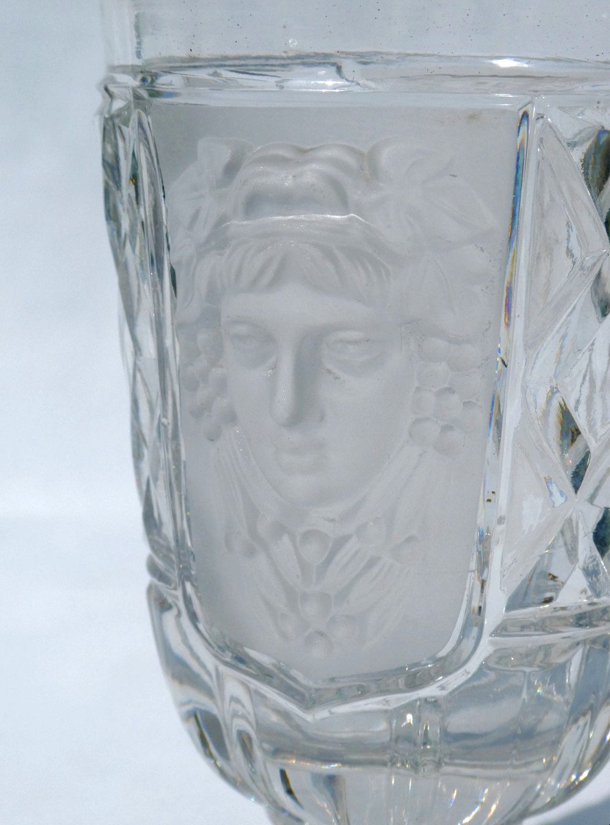 Baccarat / Saint Louis Molded Crystal Footed Glass, Goblet Decorated With A Woman's Face-photo-2