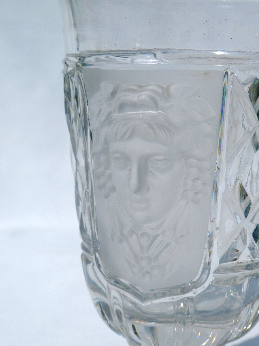 Baccarat / Saint Louis Molded Crystal Footed Glass, Goblet Decorated With A Woman's Face-photo-2