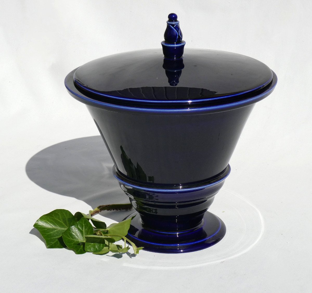 Grand Vase / Pot Couvert En Porcelaine , Forme Japonisante , Bleu De Four Style Art Deco-photo-3