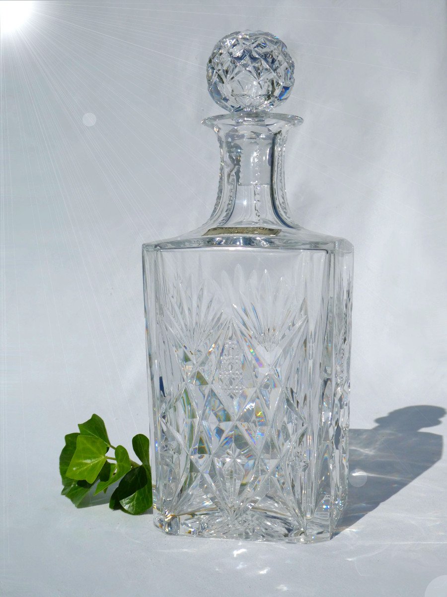 Large Decanter In Cut Crystal From Saint Louis, Whiskey Alcohol, Art Deco Chantilly
