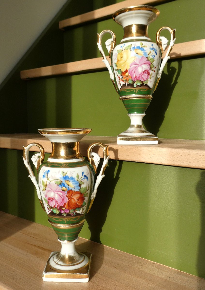 Pair Of Paris Porcelain Vases, Empire Style, Bouquet Of Flowers & Bee 19th Century-photo-2