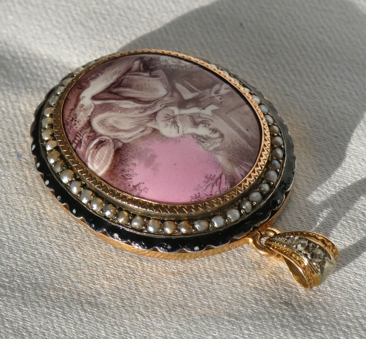 Pendant / Medallion In Gold, Enamel & Diamonds XVIII Louis XVI Style, Photo Holder, 19th Century Jewel-photo-1