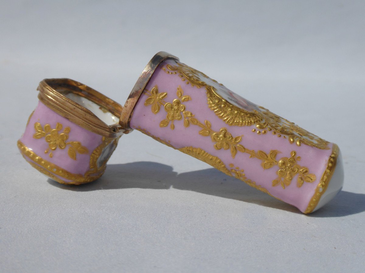 Etui à Parfum En Porcelaine Allemande , Style Louis XV , XVIIIe Siecle , Necessaire , Fiole -photo-7