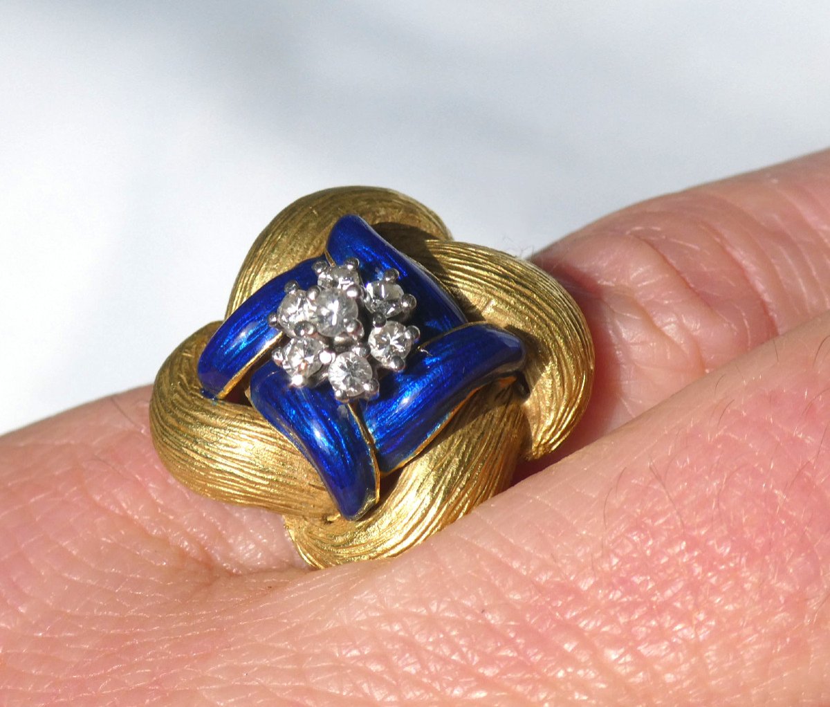 Ring Period 1950, Decor Of Knots, Yellow Gold Blue Enamel And Brilliant / Diamonds-photo-5