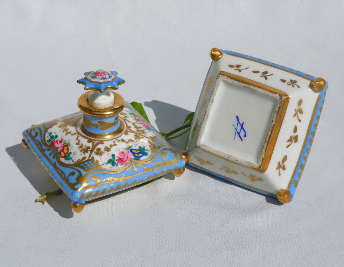 Pair Of Porcelain Perfume Bottles, Cushion Shape, Napoleon III 19th Century Style, Samson-photo-4