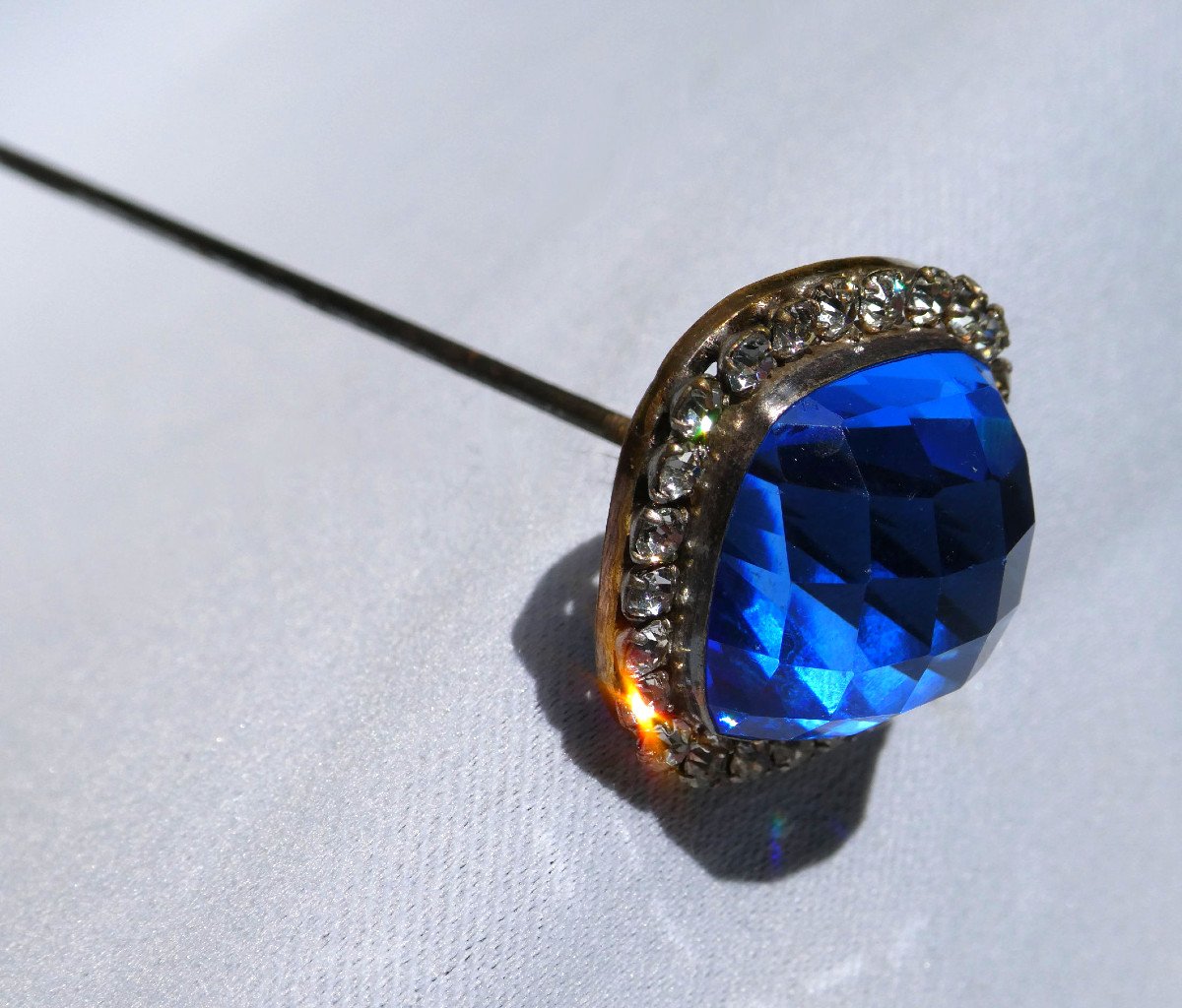 Large Hat Pin Art Nouveau Period, Blue Sapphire & Rhinestones, Hair Jewelry 1900-photo-1