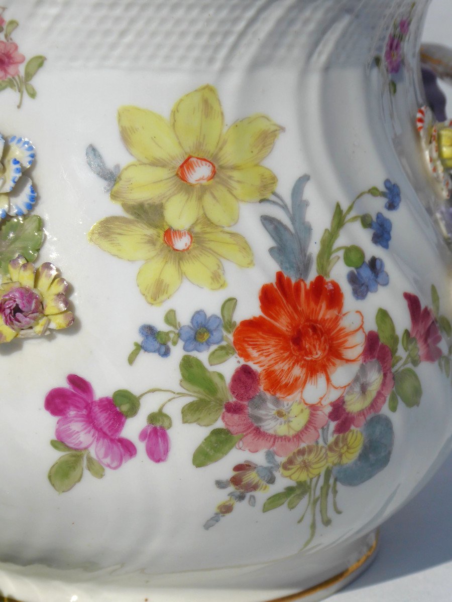 19th Century Saxony Porcelain Planter, Carl Theme Napoleon III Flowers Meissen Style-photo-4