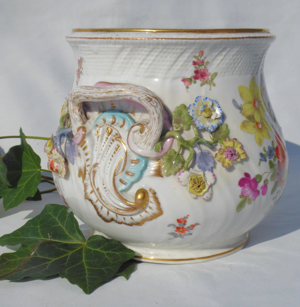 19th Century Saxony Porcelain Planter, Carl Theme Napoleon III Flowers Meissen Style-photo-5