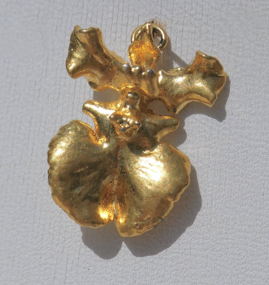 Pendentif époque Art Nouveau , Fleur d'Orchidée , Pomponne , Medaillon 1900 , Bijou