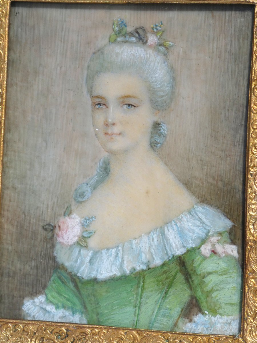 Peinture Miniature Portrait Jeune Femme , Elegante Du XVIIIe Siecle , Cadre En Bronze Doré XIXe-photo-2