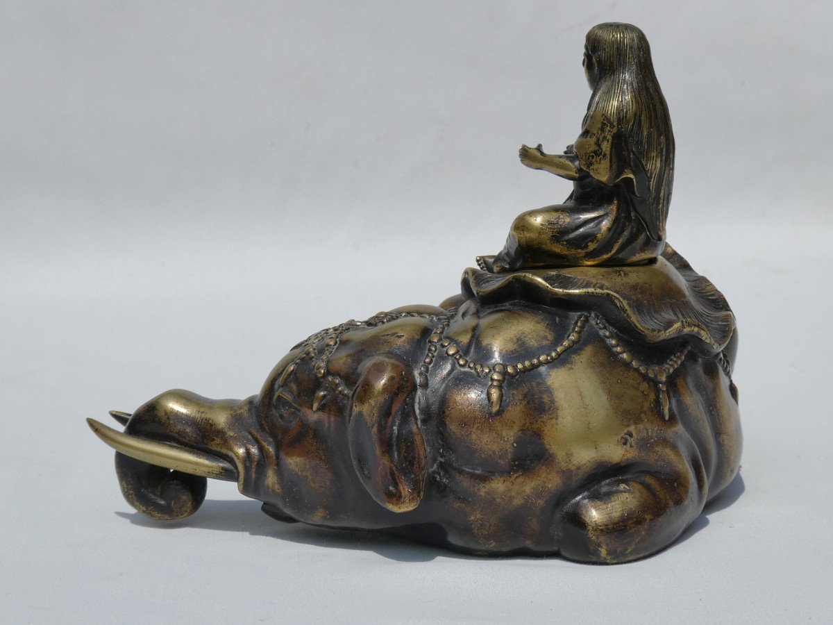 Brule Parfum En Bronze Patiné Japon Ere Meiji ( 1868 - 1912 ) Elephant Couché XIXe Asie Guanyin-photo-2