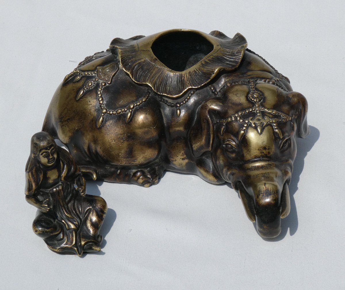 Brule Parfum En Bronze Patiné Japon Ere Meiji ( 1868 - 1912 ) Elephant Couché XIXe Asie Guanyin-photo-5