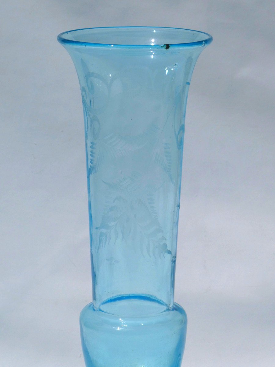 Large Soliflore Vase In Sandblasted Glass, Louis Philippe Period, Circa 1830, Blue Fougere Decor-photo-3