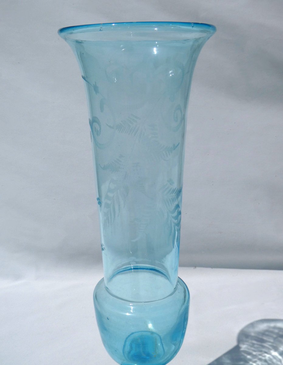 Large Soliflore Vase In Sandblasted Glass, Louis Philippe Period, Circa 1830, Blue Fougere Decor-photo-3