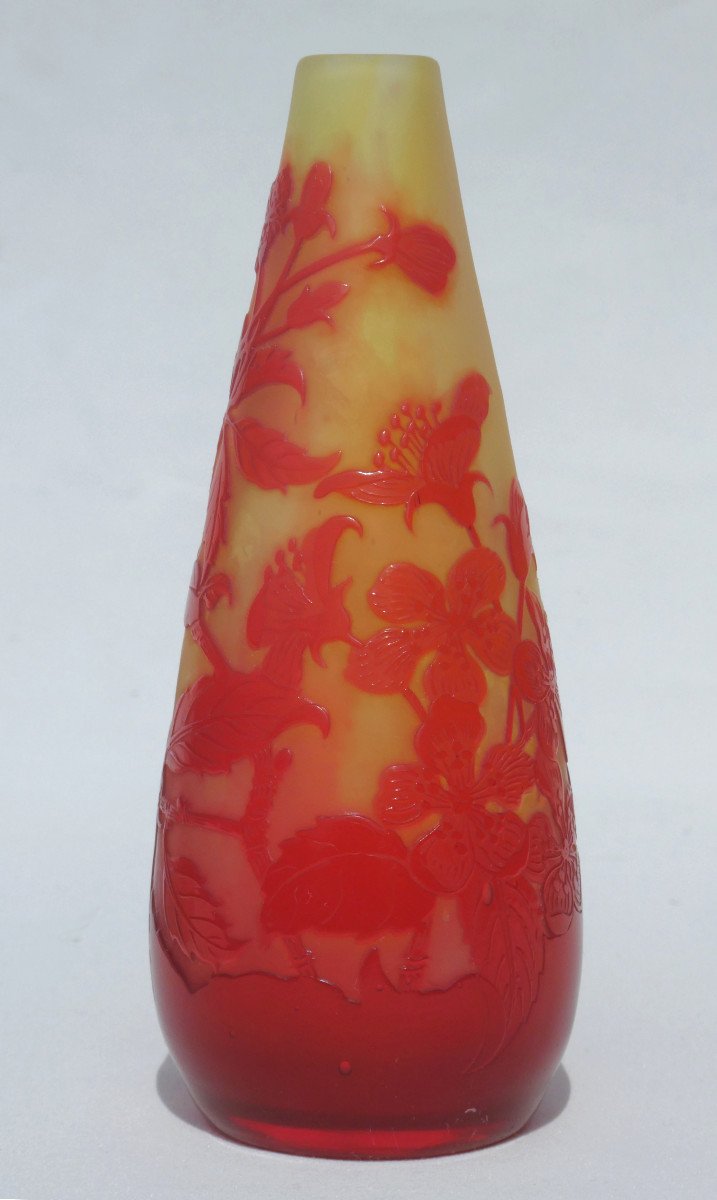 Vase Soliflore Signé d'Emile Gallé Verre Degagé à l'Acide , Art Nouveau , Coloris Rouge & Jaune-photo-1