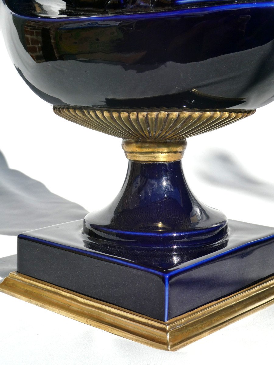 After Thomire, Large Cobalt Blue Porcelain Candlestick / Oil Lamp, 19th Century Empire Style-photo-1