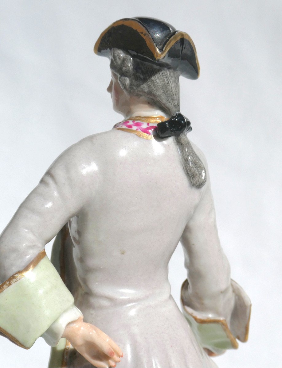 German Porcelain Subject, Meissen Style, 19th Century, Elegant Louis XV Marquis-photo-3