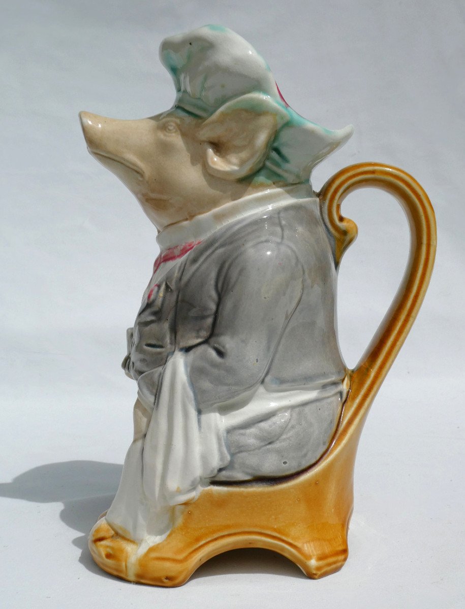 19th Century Barbotine Pitcher, Pig, Le Maitre d'Hotel, Onnaing Earthenware Factory, 1900 Broc -photo-3