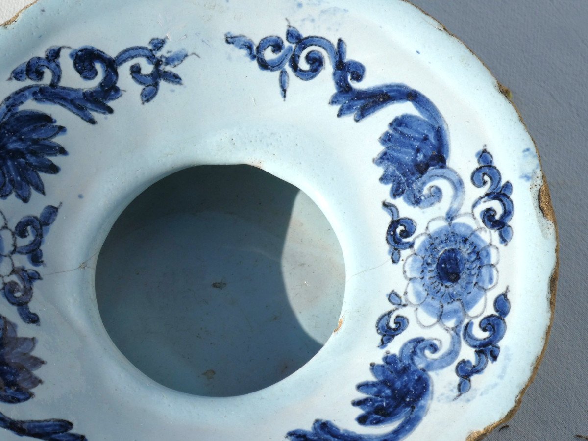 Child's Chamber Pot, Urinal In Lille / Rouen / Delft Earthenware, 18th Century, Shades Of Blue -photo-4