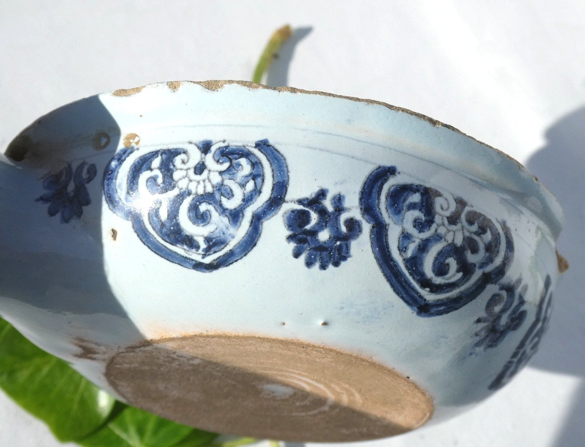 Child's Chamber Pot, Urinal In Lille / Rouen / Delft Earthenware, 18th Century, Shades Of Blue -photo-6