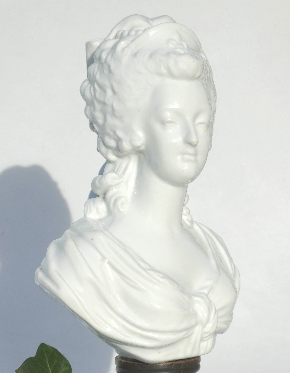 Buste De La Reine De France Marie Antoinette , Porcelaine Blanche XIXe , Royalisme-photo-3