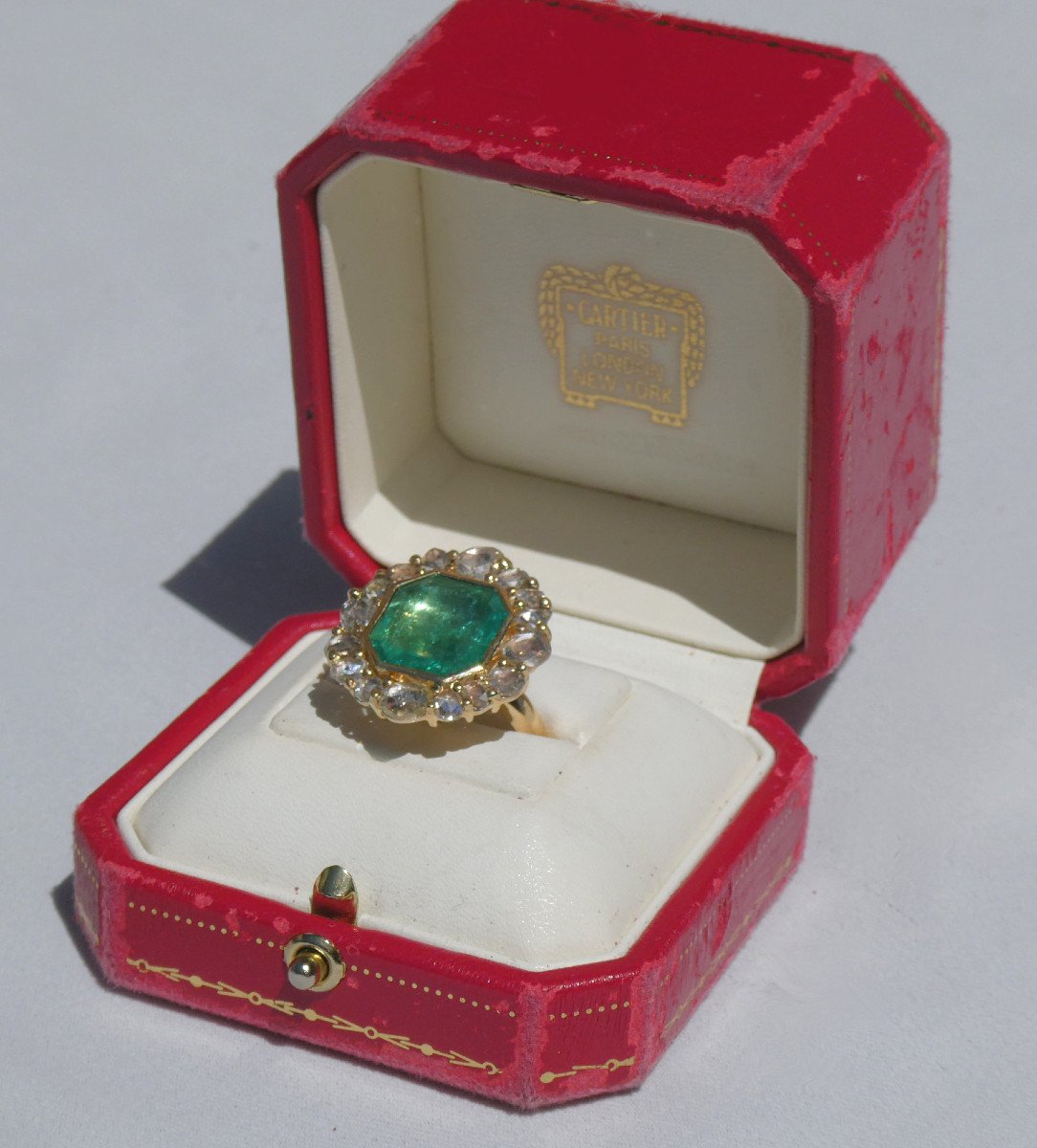 Important Emerald Ring Gold & Diamonds Baroque Style, Renaissance Italy, Jewel-photo-4