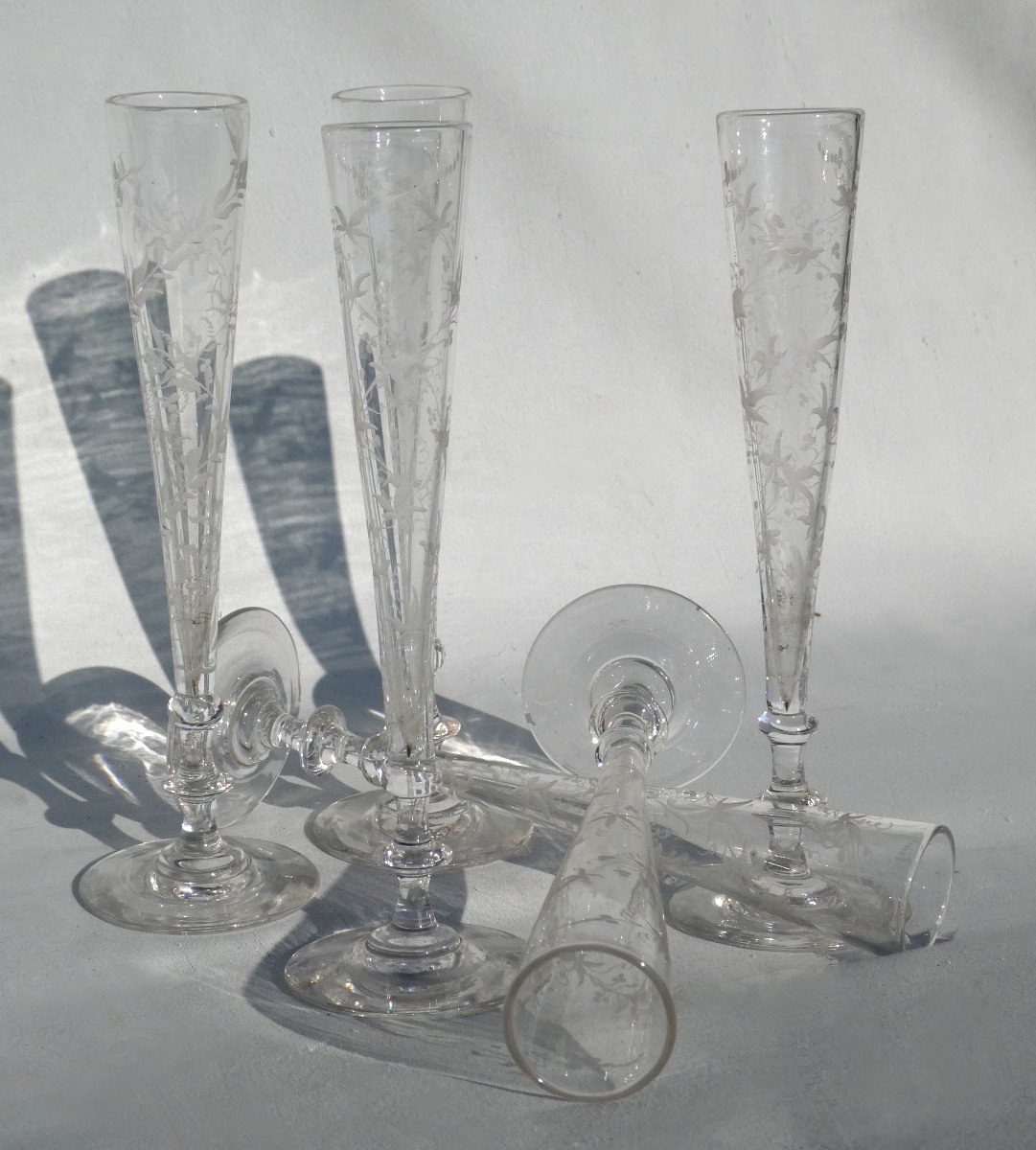 Serie De 6 Flutes En Cristal Gravé De Clichy , époque XIXe Siecle , Vodka , Liqueur , Verres