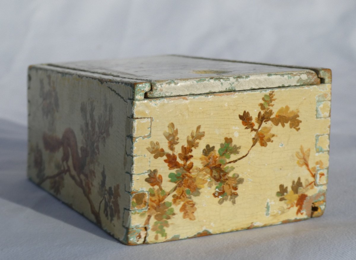 18th Century Box, Martin Varnish Lacquer, Squirrel Decoration, Louis XVI Cosmetics/perfume-photo-4