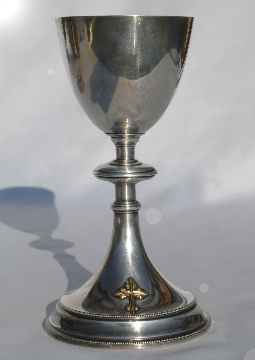 Calice En Argent Massif , époque 1900 , Objet Lithurgique , Messe Fleur De Lys , Croix XIXe