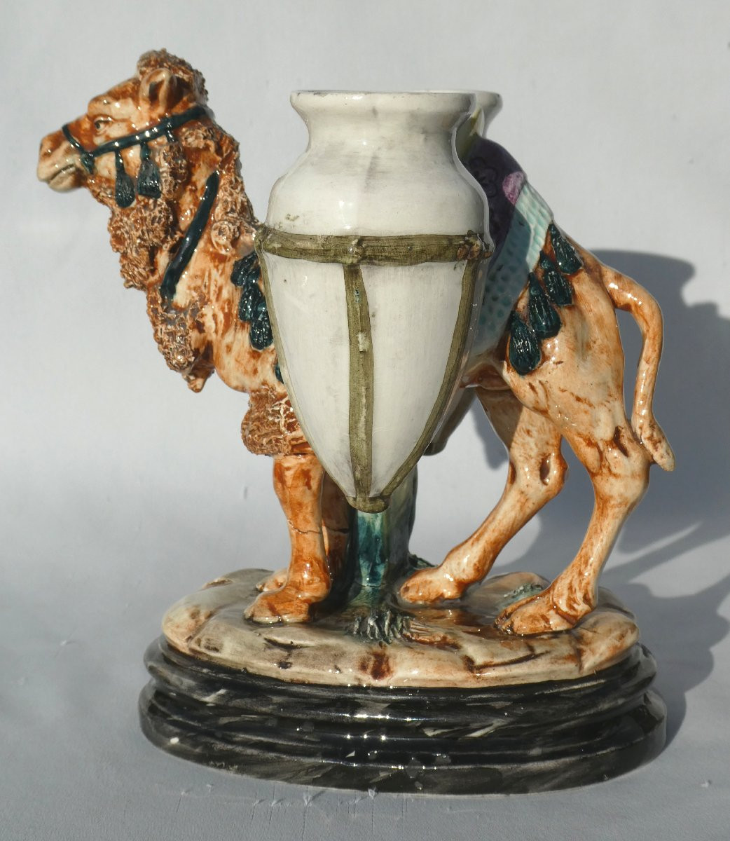 Orientalist Bouquetiere Napoleon III Period, 19th Century Barbotine, Camel With Jars Vase-photo-2