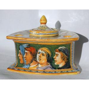 Encrier En Faience De Bologne Epoque Fin XIXe Siecle , Angelo Minghetti , Décor Pre Raphaelite