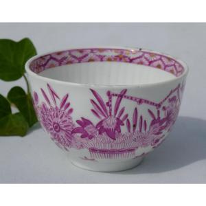 Pochon / Bol à Thé En Porcelaine De Meissen , Fond Manganese , Kakiemon XVIIIe