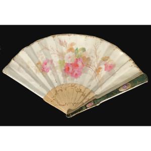 Bouquetiere In Limoges Porcelain Fan Napoleon III Period, 19th Century Wall Vase, Japonism