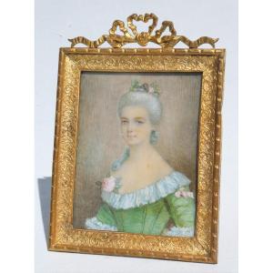 Miniature Painting Portrait Young Woman, Elegant 18th Century, 19th Century Gilt Bronze Frame