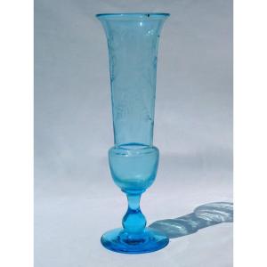 Large Soliflore Vase In Sandblasted Glass, Louis Philippe Period, Circa 1830, Blue Fougere Decor