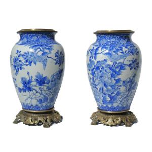 Paire De Vases En Porcelaine Japonisante , Décor d'Oiseaux Branchés , Style Sarreguemines XIXe