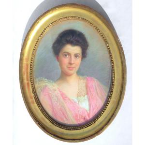 Portrait Of A Young Woman Art Nouveau Pastel Signed Jules Girardet, Golden Frame Dated 1910 Benezit